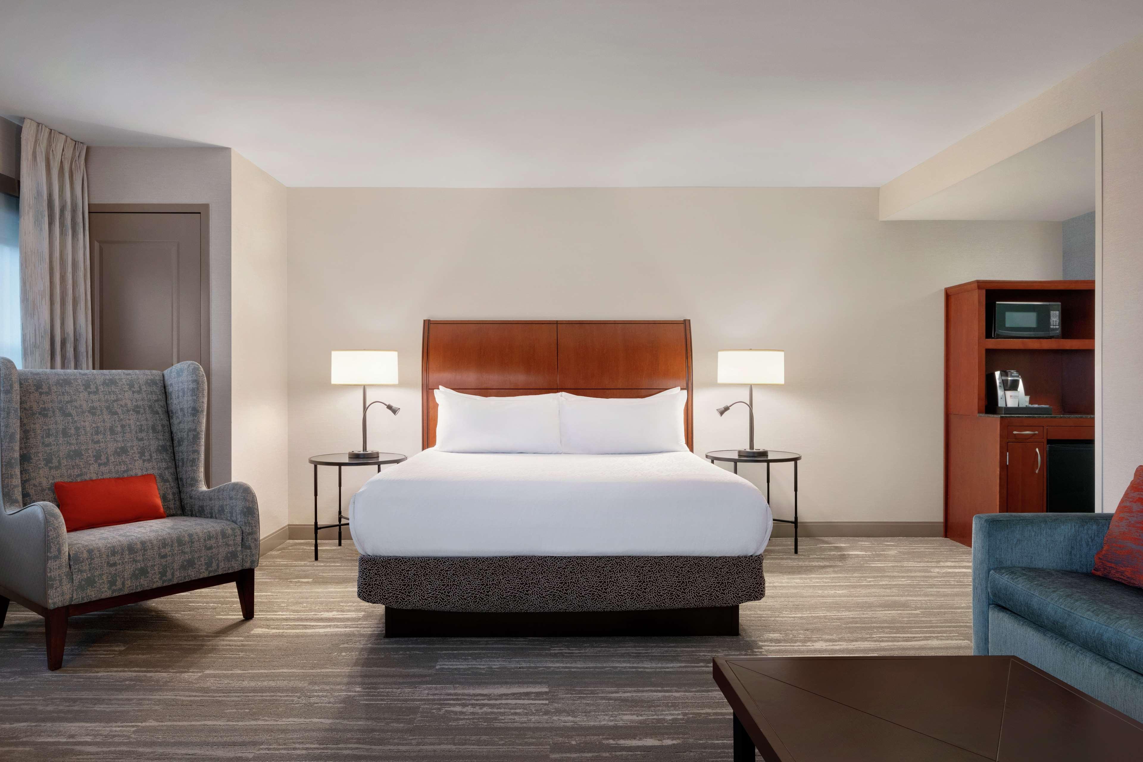 Hilton Garden Hotel 3*